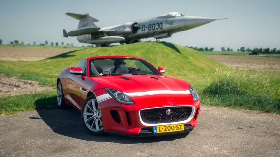 Jaguar F-type V6 Roadster